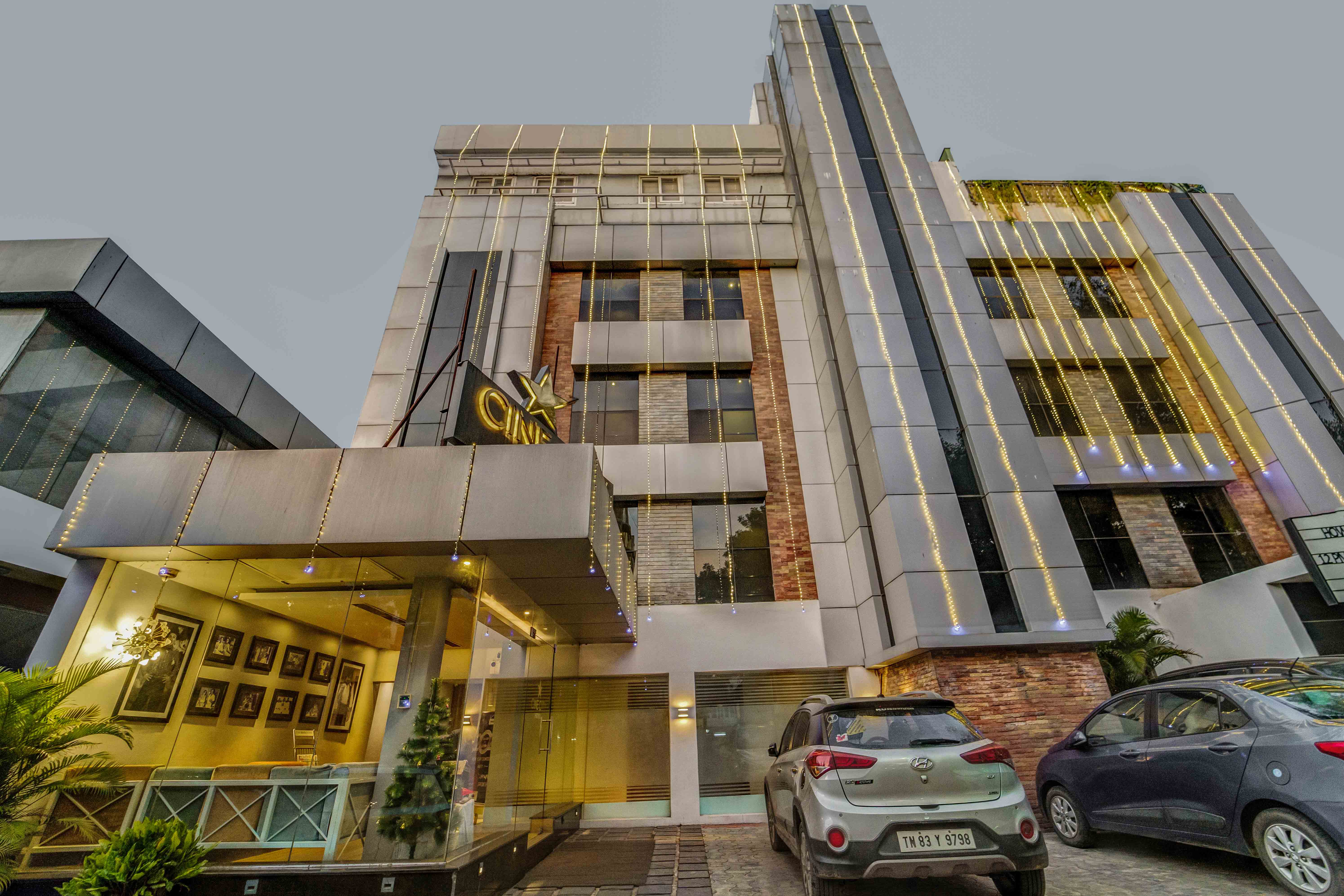 UPAR Hotels Cine City Kodambakkam